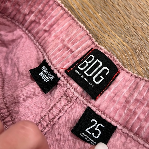 JEANS - Picture 2 of 2